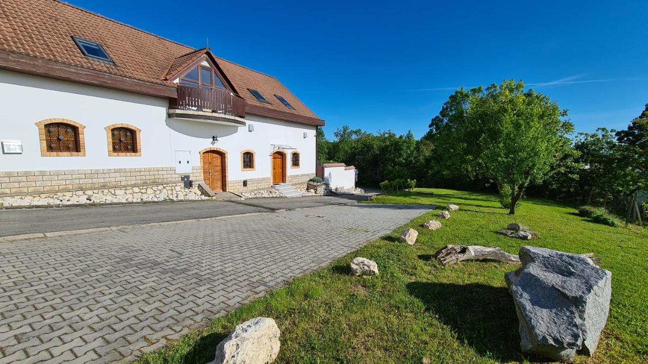 Apartmany Turold Mikulov Extérieur photo